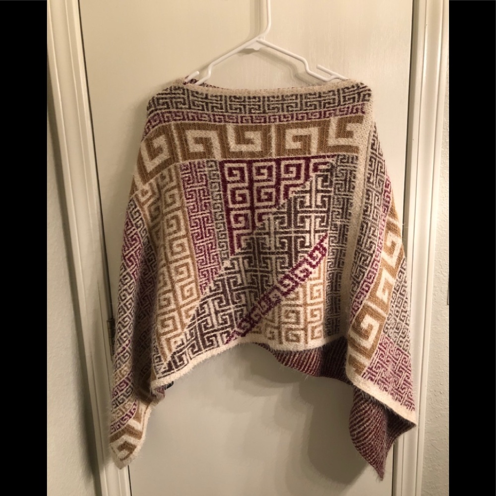 Poncho sweater